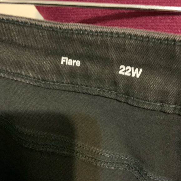 NWT Sonoma Women's Plus Sz 22W Flare Black Faded Denim  Jeans High Rise Stretch - Picture 5 of 7